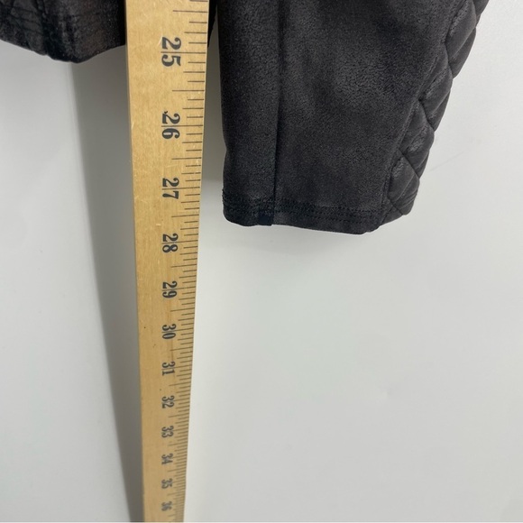 Spanx Quilted Faux Leather Legging in Black. Sz M 20248R - Picture 8 of 12